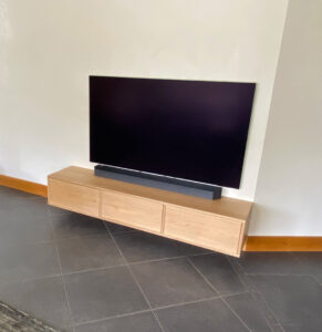 meuble de télévision en chêne massif