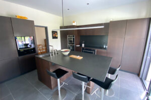 meubles de cuisine en noyer